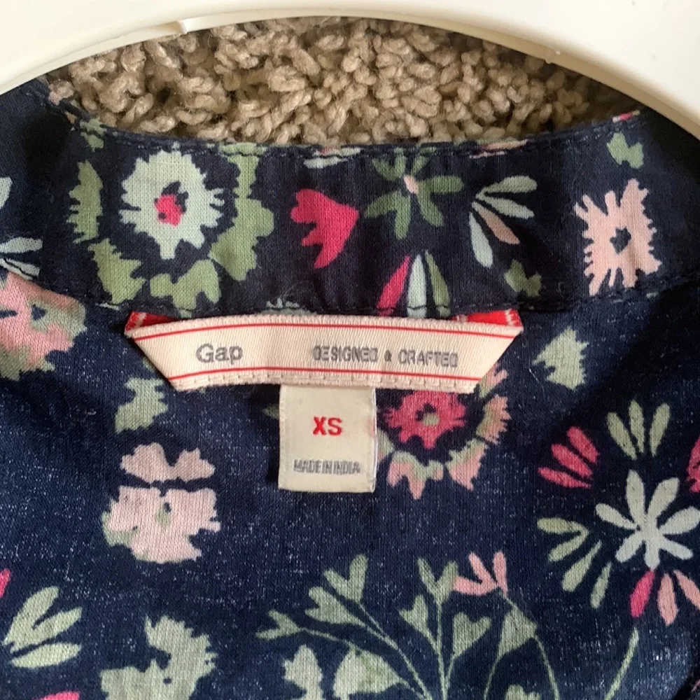 Floral dress from Gap. Size xs. - Picture 2 of 4